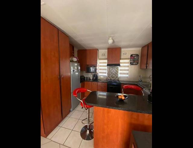 3 BEDROOM PROPERTY TO RENT IN DINWIDDIE